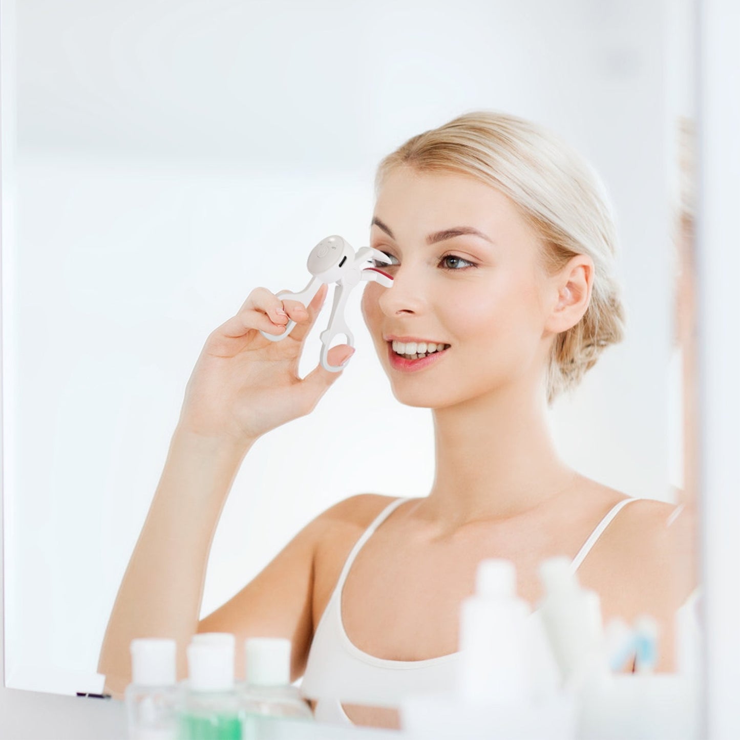 2Pcs Heated Eyelash Curler Electric USB Rechargeable Eyelash Curler Anti-Burn Compact With Comb Heats Up Fast Within 8 seconds For All Eye Shapes, For Women, Make Up, Gift, Travel, Valentine's, and Mother's Day